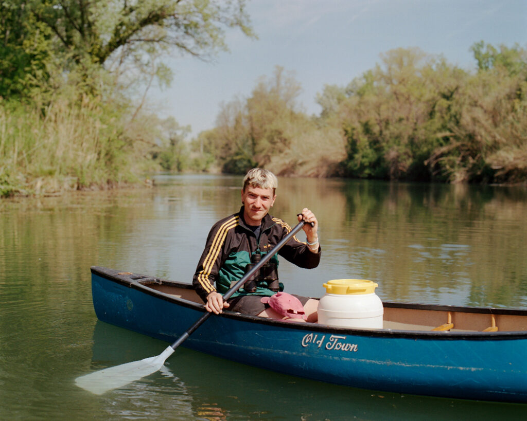 Prospection en canoë sur le vieux Roubion, Montélimar (26). Crédit : Antoine Picard